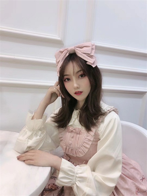 招聘纯出女模特
