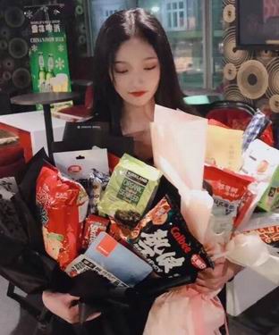 揭秘广州夜场的秘密，在广州招聘中找到赚钱的捷径