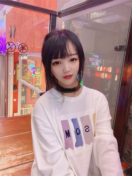 商务模特纯出女孩招聘