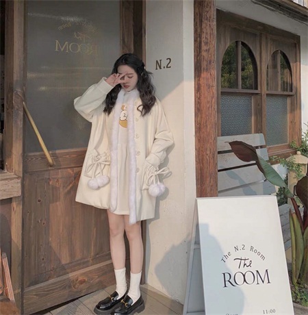 高薪招聘女服务员